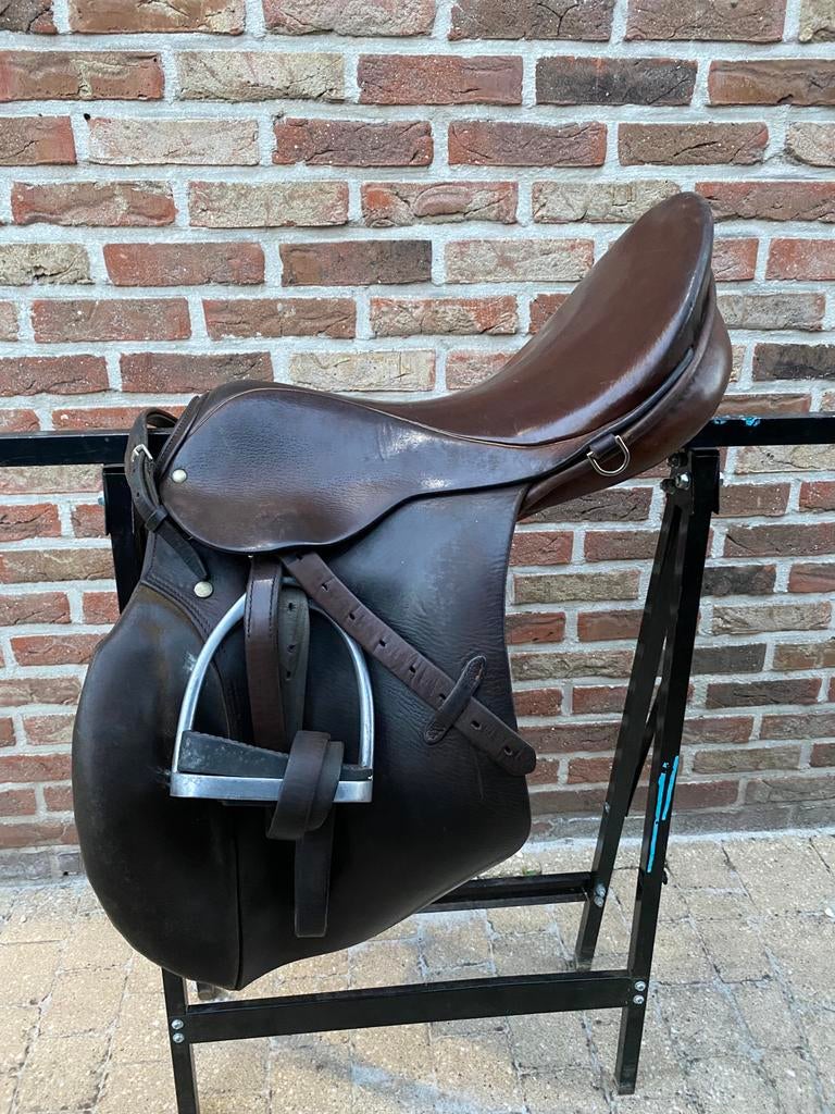 Stubben zadel, Animaux & Accessoires, Chevaux & Poneys | Selles, Utilisé, Récréation, Stubben, Enlèvement
