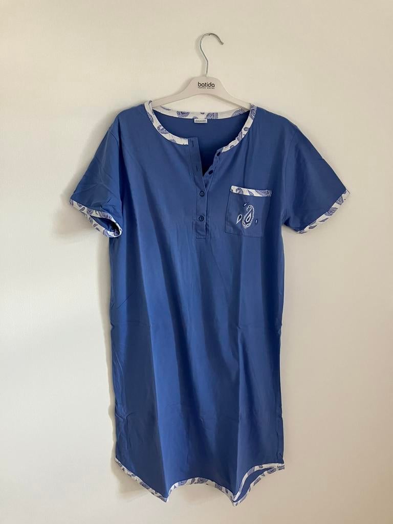 Robe de nuit femme Damart taille M, Vêtements | Femmes, Pyjamas, Enlèvement ou Envoi