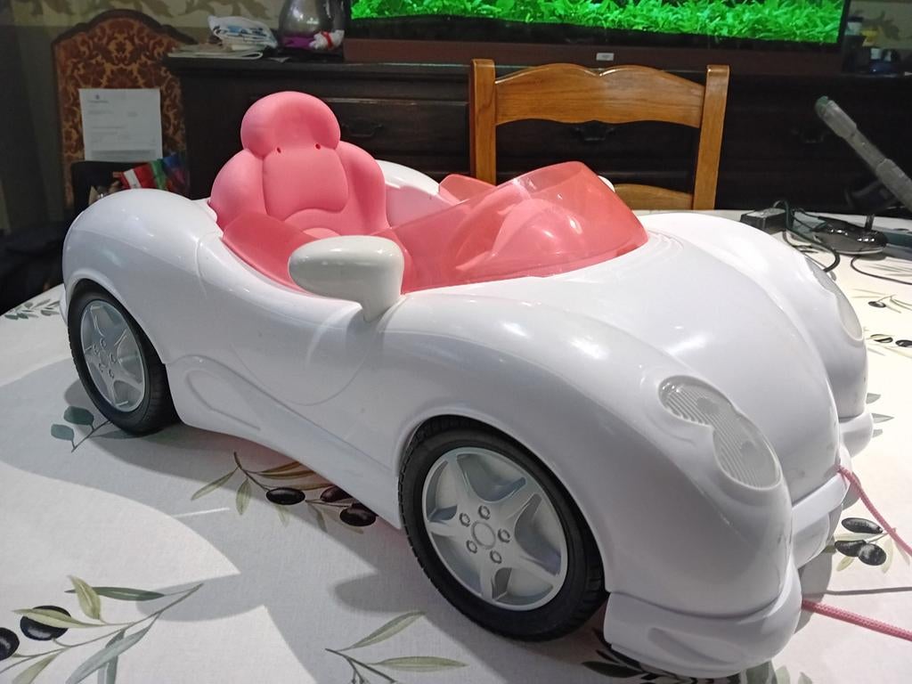 Speelauto voor Barbiepoppen., Kinderen en Baby's, Speelgoed | Buiten | Skelters, Ophalen, Gebruikt, Duozit