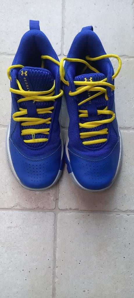 Basket Under Armour - pointure 37.5, Garçon ou Fille