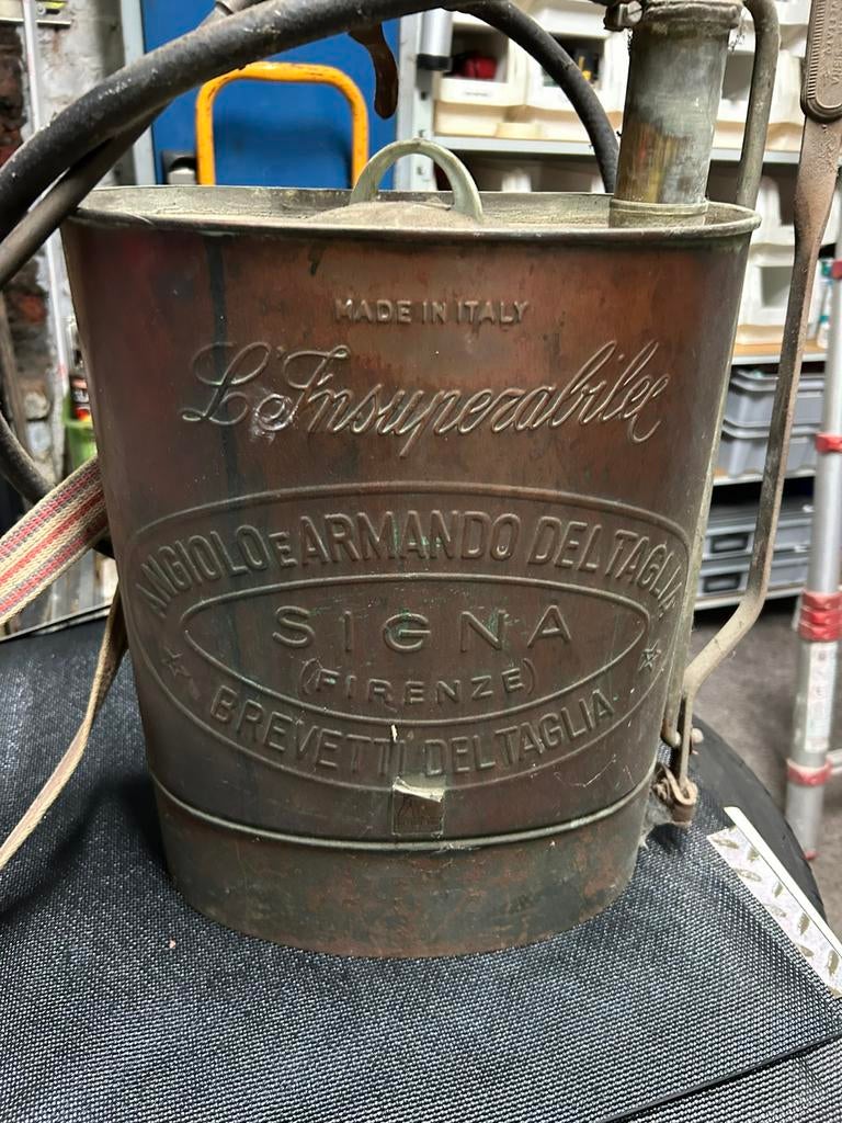 Pulvérisateur à dos en cuivre antique, Enlèvement, Cuivre