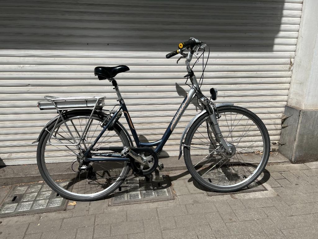 Bikkel iBee Elektrische Fiets, Nieuwe Batterij, Motor Defect, Fietsen en Brommers, Elektrische fietsen, Gebruikt, 50 km per accu of meer