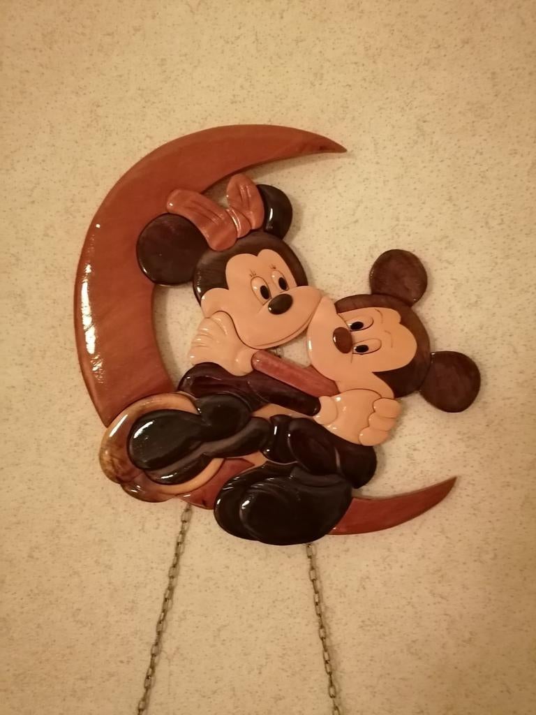 Houten minnie en mickey mouse, Ophalen, Zo goed als nieuw