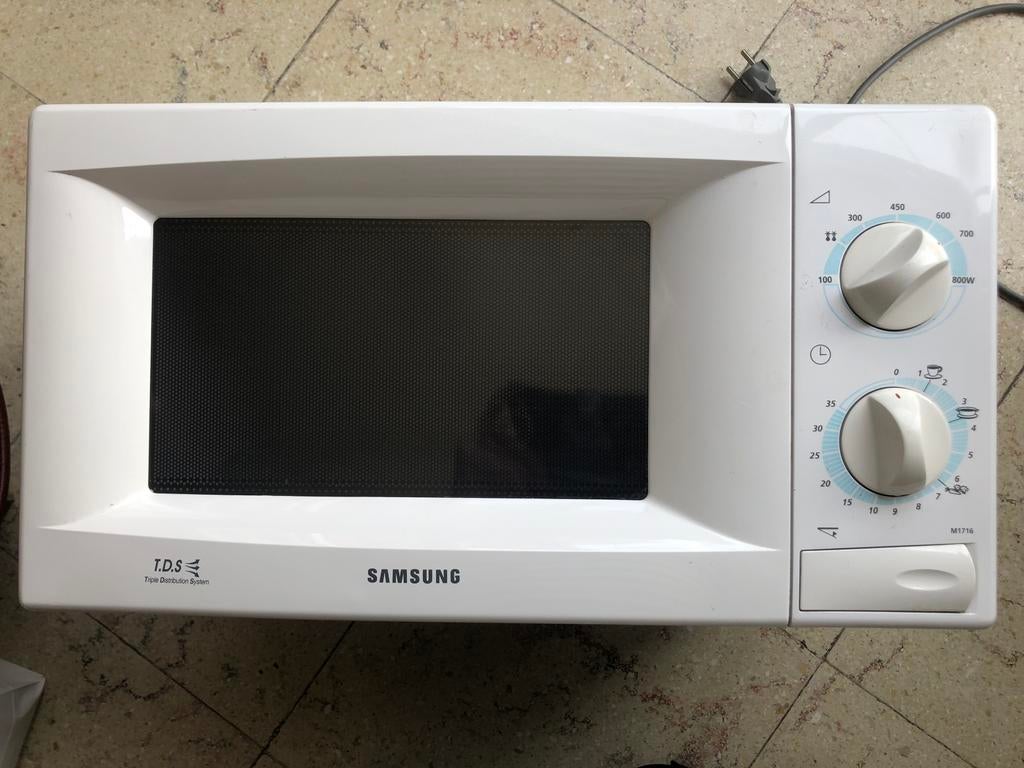 Micro-ondes Samsung, Electroménager, Micro-ondes, Enlèvement, Utilisé, 45 à 60 cm, Micro-ondes