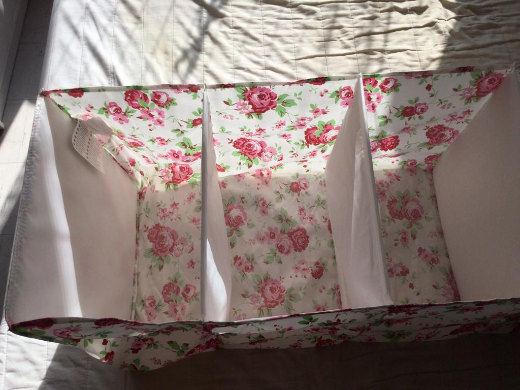 IKEA Rosali rangement suspendu, Comme neuf