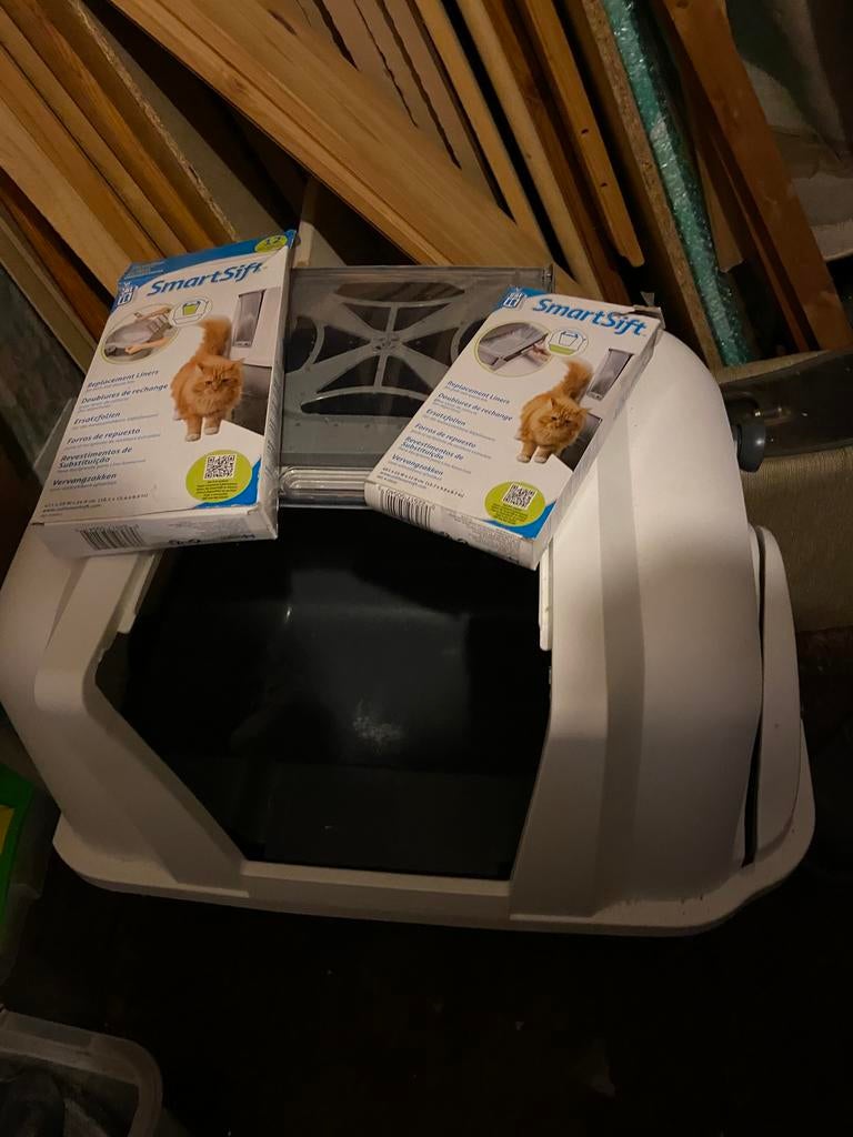 Litière chat avec sacs interchangeables, Enlèvement, Comme neuf