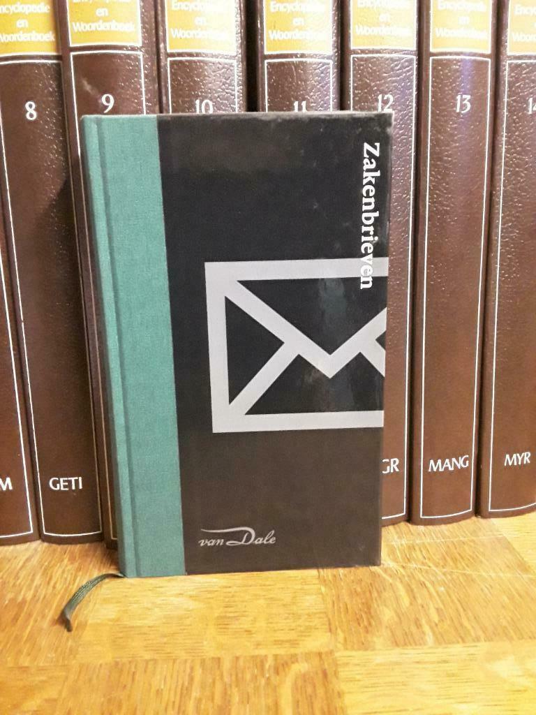 Van Dale Praktijkgidsen Zakenbrieven,, Prof. dr. Mike Hannay, Nieuw, Ophalen of Verzenden, Overige talen