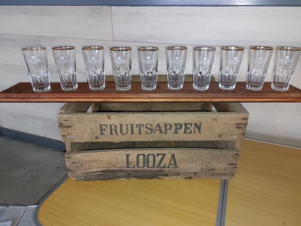 Looza fruitsappen kist met glazen, Verzamelen, Ophalen of Verzenden, Zo goed als nieuw, Verpakking