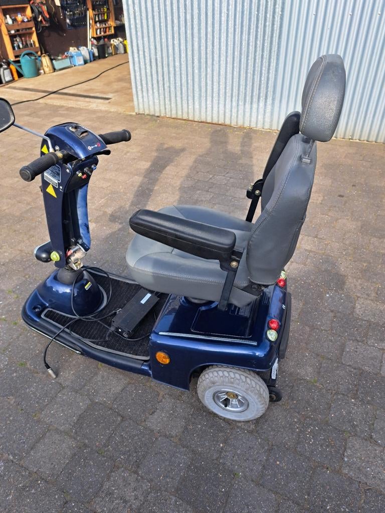 Scootmobiel snellader en goede batterij, Ophalen, Gebruikt, 26 t/m 35 km, Shoprider