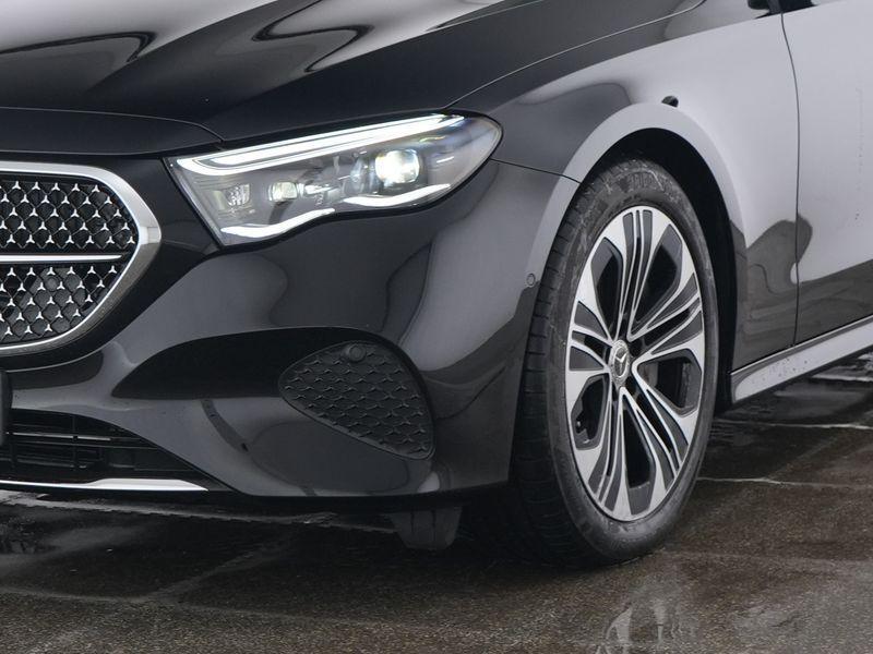 Mercedes-Benz E-klasse 300 e Break Luxury Line | Distronic |, Automaat, Gebruikt, Zwart, 4 cilinders