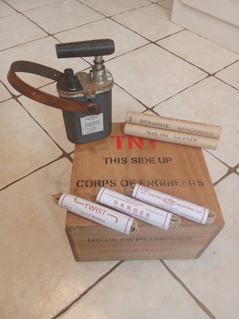 Caisse US WW2 -BLASTING MACHINE ( + Reproductions ), Enlèvement ou Envoi