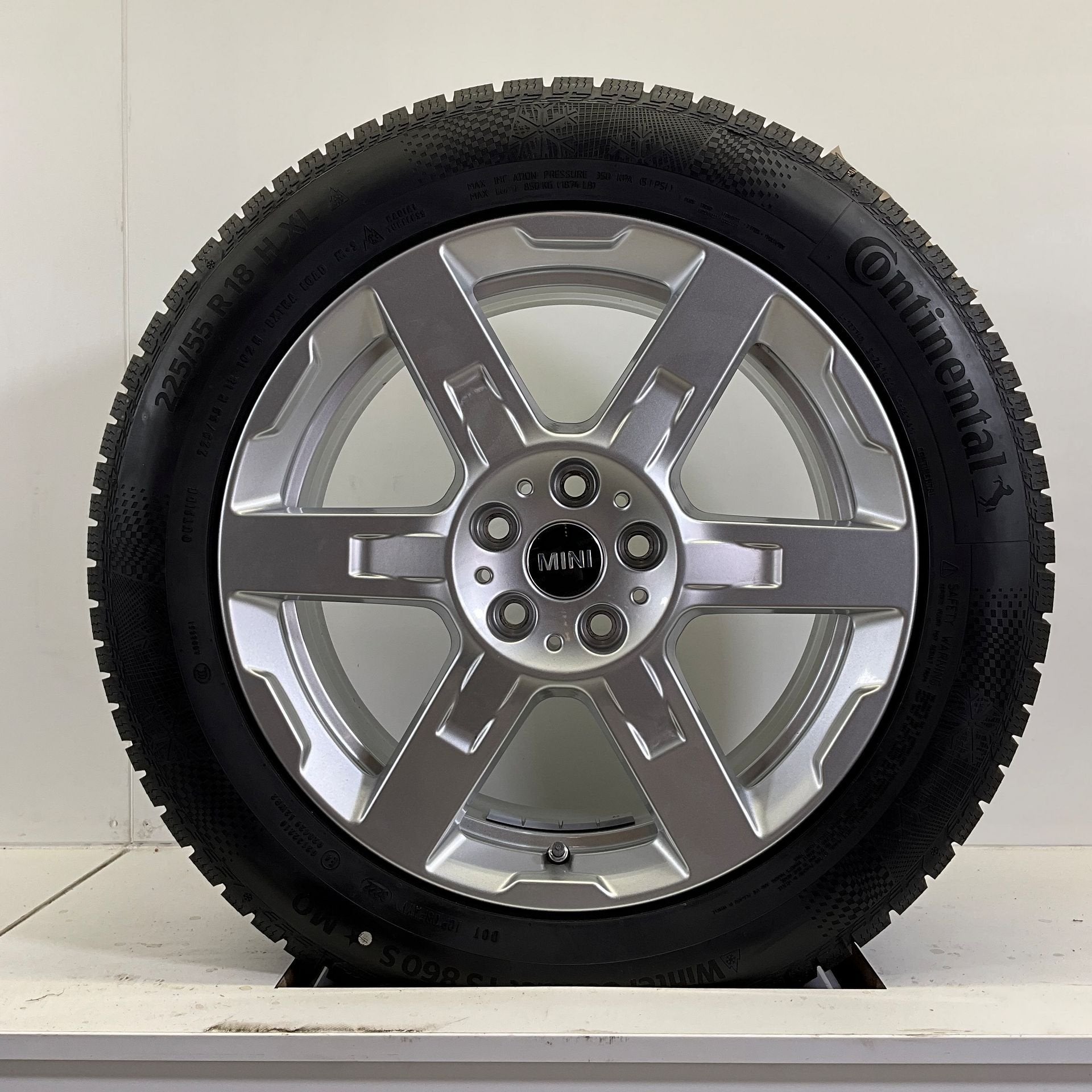 MINI COUNTRYMAN U25 944 SET VELGEN + WINTERBANDEN 18 INCH, Autos : Pièces & Accessoires, Pneus & Jantes, Pneus et Jantes, Pneus hiver