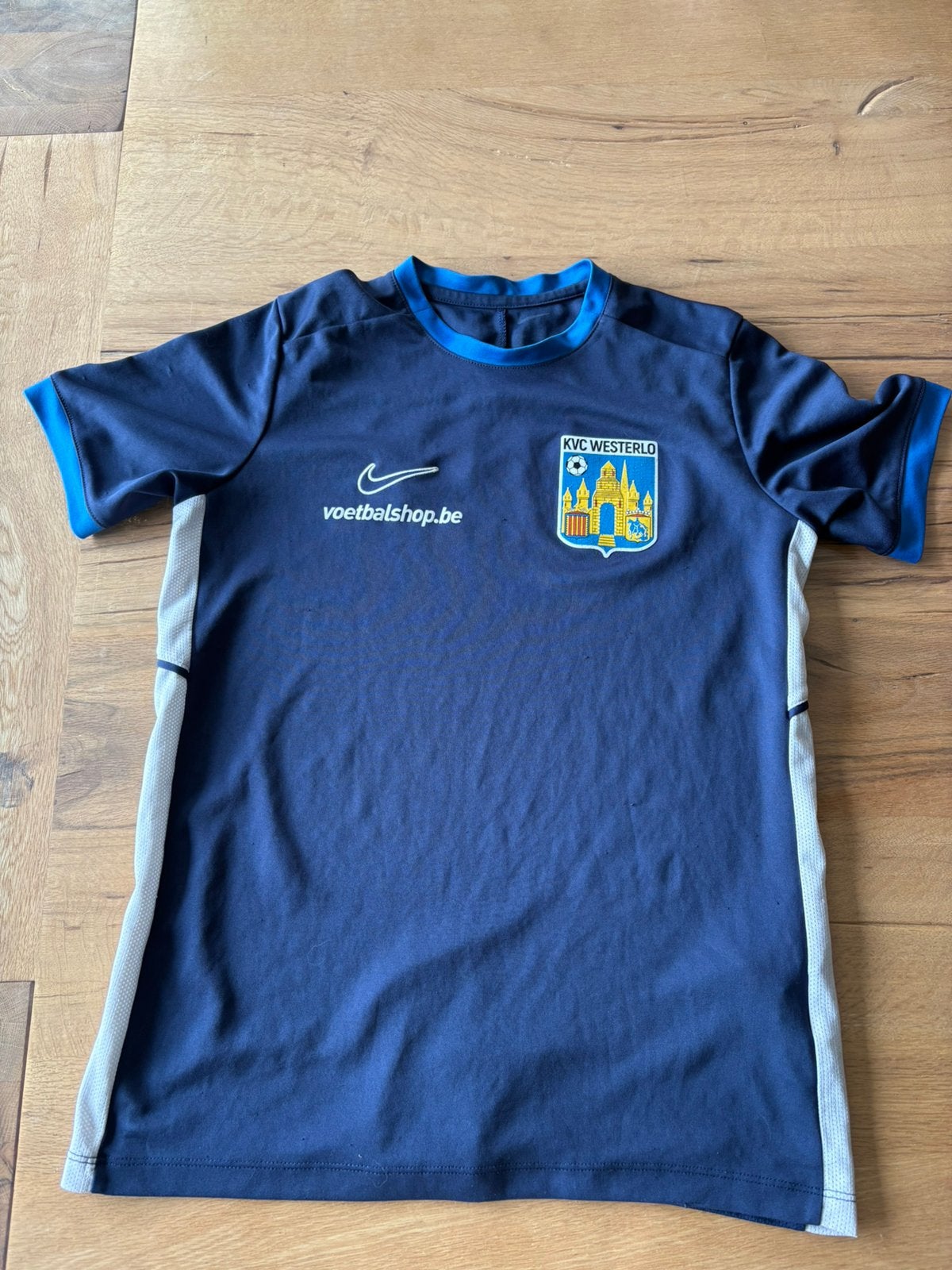 Voetbal T-shirt 158, Sport en Fitness, Voetbal, Maat XS of kleiner, Ophalen of Verzenden, Gebruikt, Shirt
