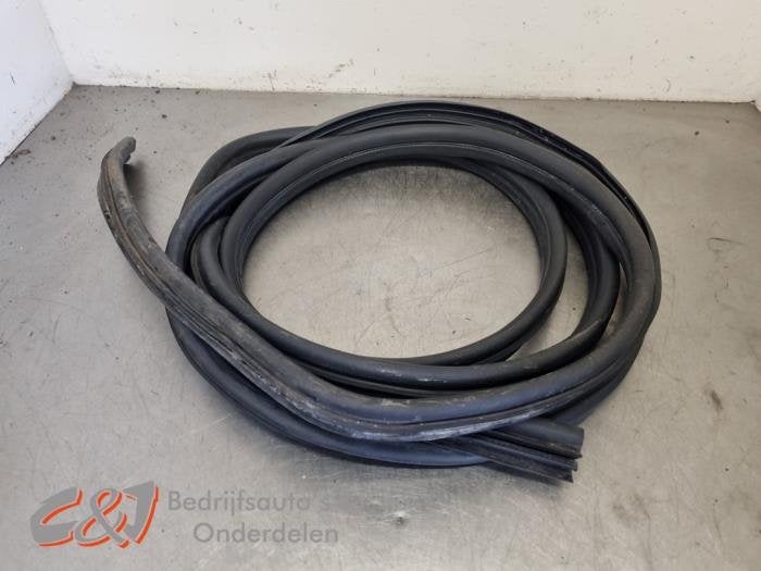 Joint caoutchouc porte coulissante droite d'un Opel Movano, -, Opel, 3 mois de garantie, Utilisé