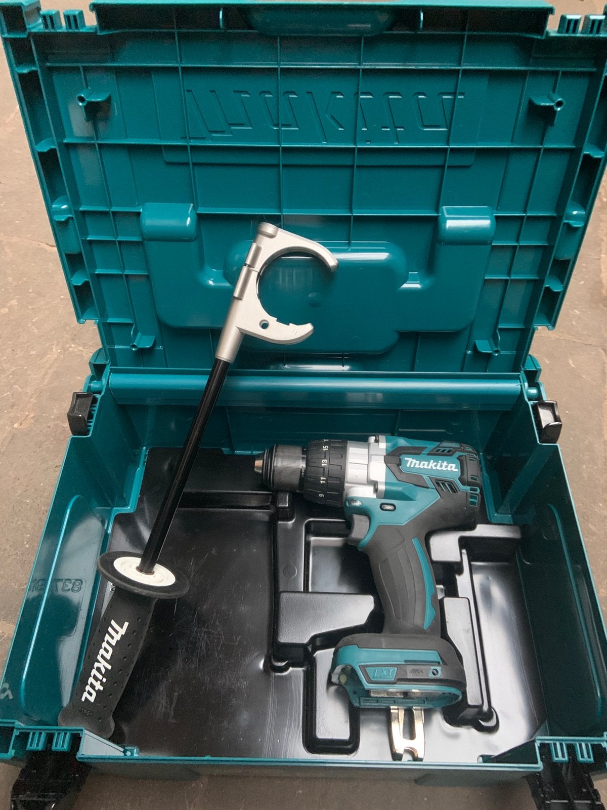 Makita boormachine 18V ddf492, Doe-het-zelf en Bouw, Gereedschap | Boormachines, Ophalen, Zo goed als nieuw, Boormachine