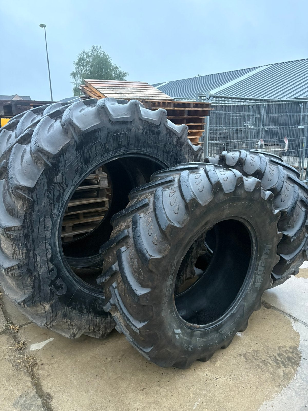 Set tractorbanden, Ophalen