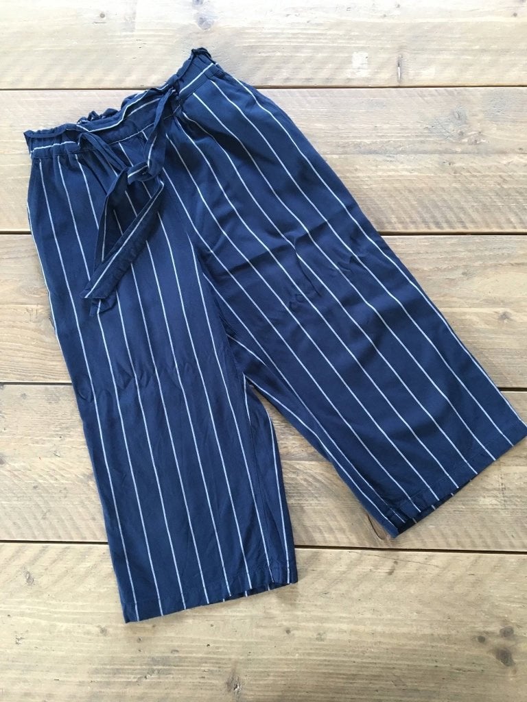 JBC blauw/wit gestreepte 4/5 broek maat 134, Broek, Meisje, JBC, Ophalen of Verzenden