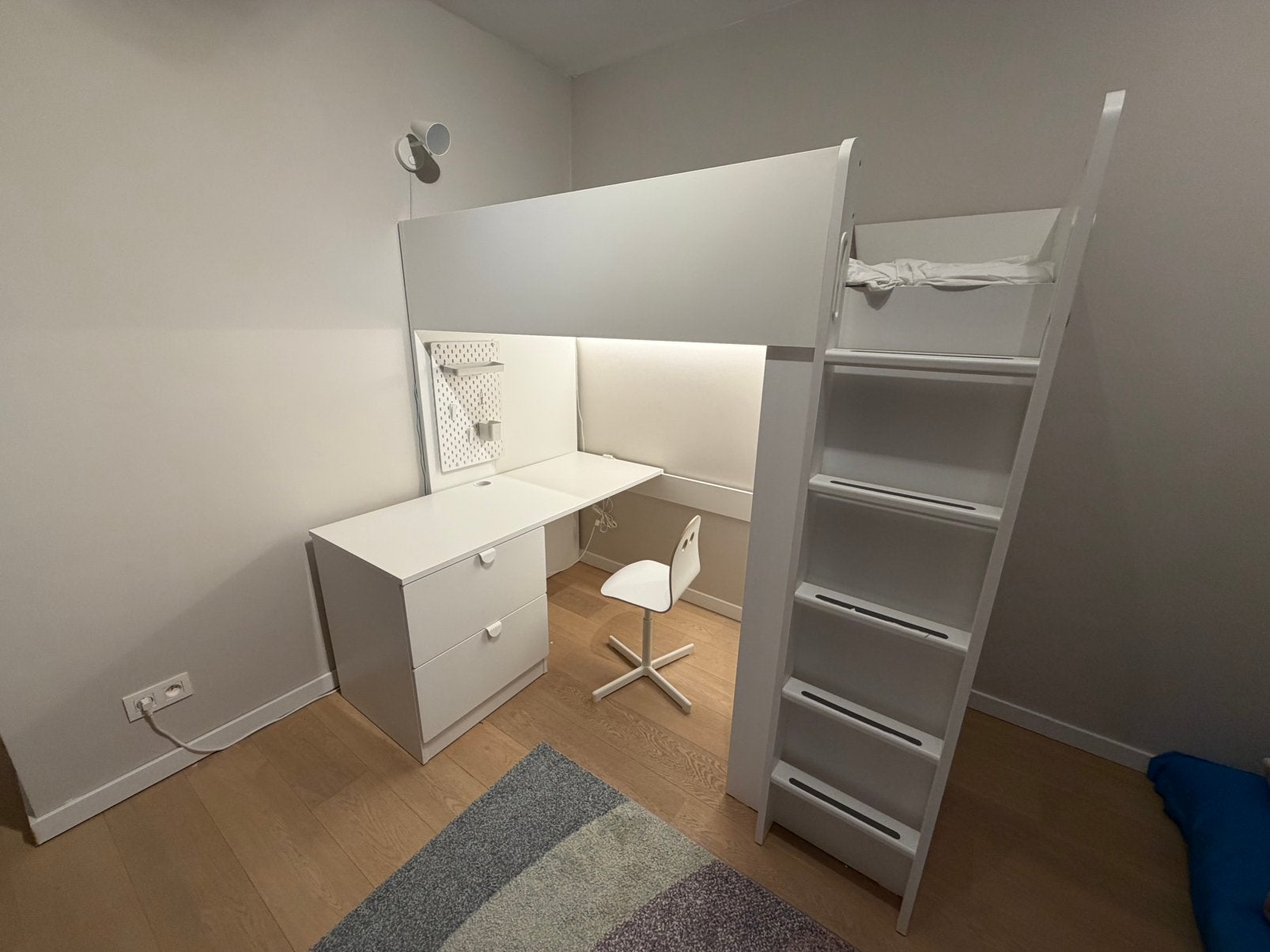 SMÅSTAD Ikea Hoogslaper - wit met bureau en matras, Ophalen, Zo goed als nieuw, Hoogslaper