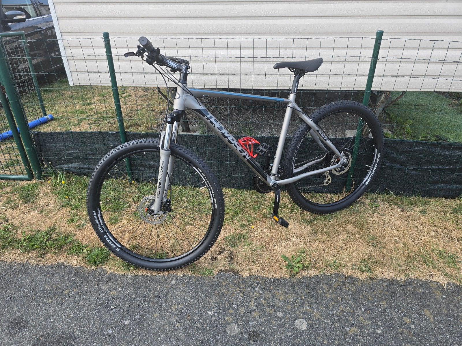vtt thompson nouveau taille xk, Enlèvement