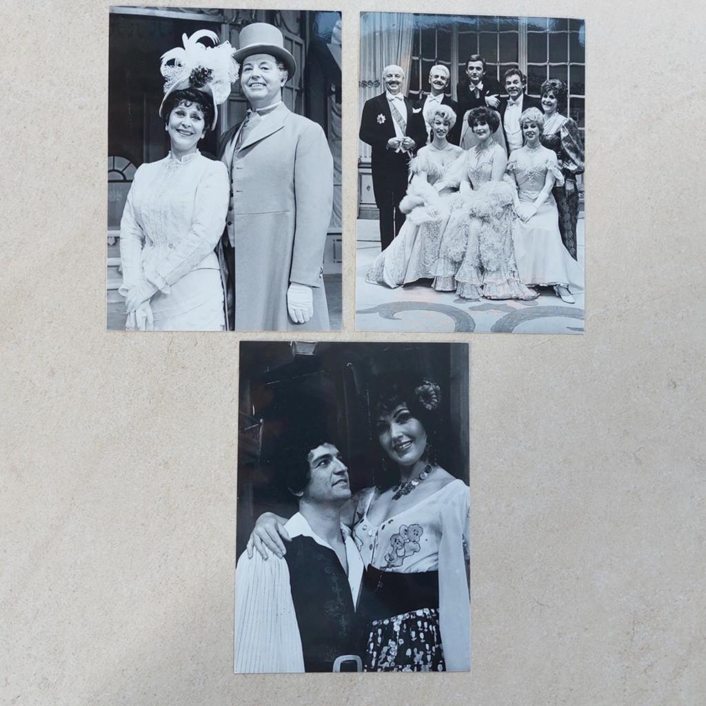 3 persfoto's Operettes, Enlèvement ou Envoi
