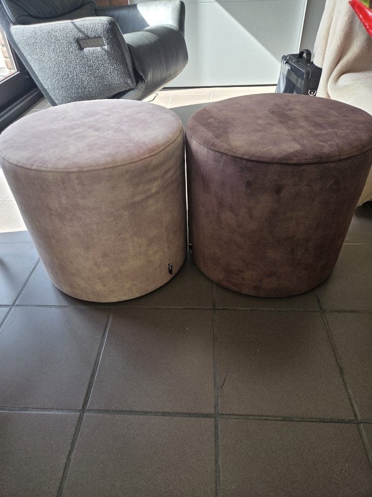 Design poef 2stuks, Rond, Comme neuf, Enlèvement, 50 à 75 cm