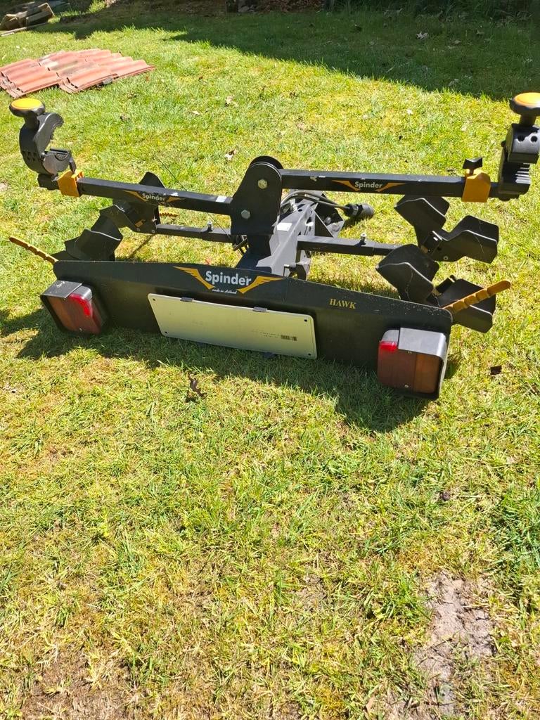 Fietsdrager spinder, Ophalen
