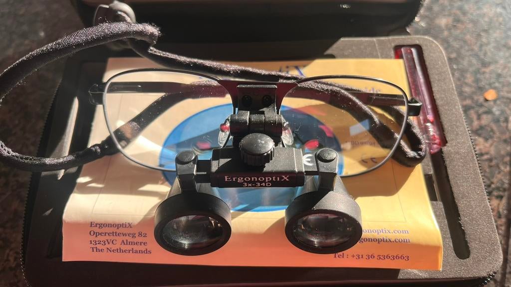 ErgonoptiX Surgical Loupes + light, Audio, Tv en Foto, Optische apparatuur | Microscopen, Zo goed als nieuw, Ophalen of Verzenden