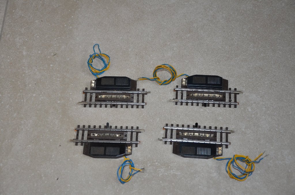 Märklin 2297-weg K-way 4-delige elektrische ontkoppeling, Ophalen of Verzenden, Gebruikt, Märklin