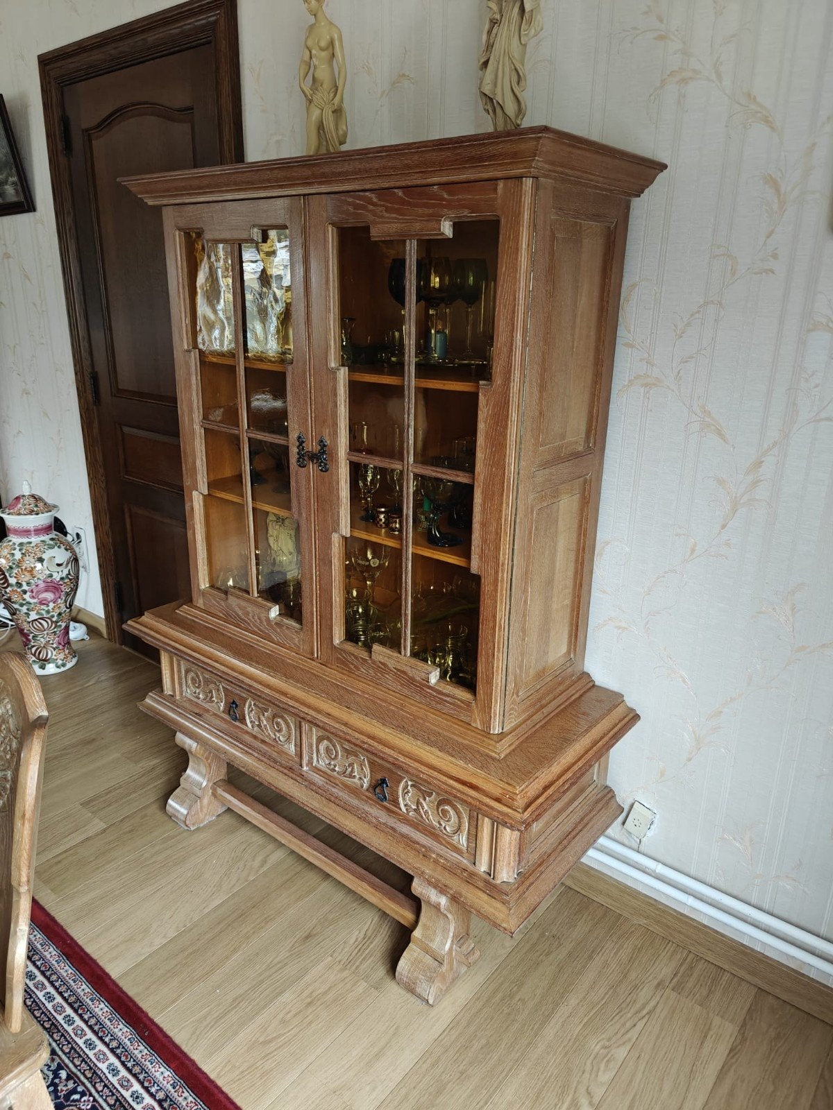 Complete klassieke eiken/houten eetkamer, Enlèvement, Utilisé, 4 à 6 chaises