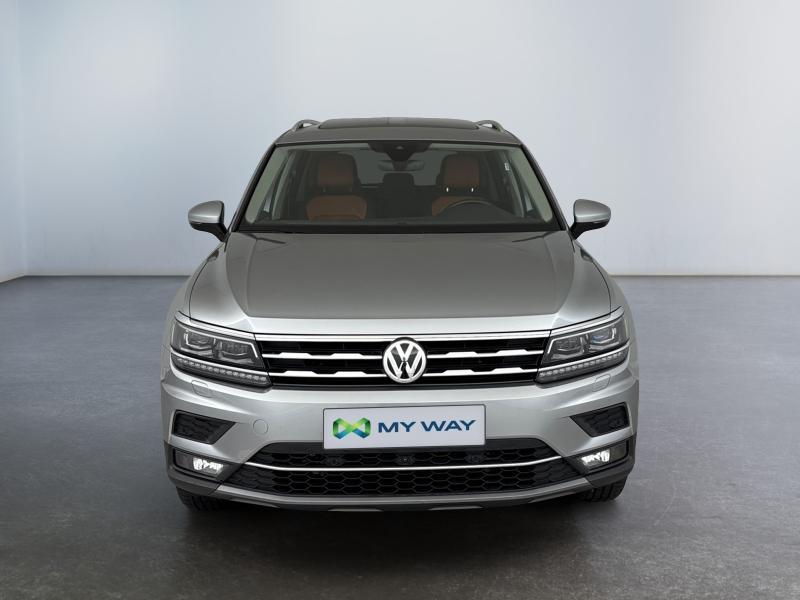 Volkswagen Tiguan Highline*Boite auto*4X4*GPS*Caméra360*Toi, Automaat, Overige kleuren, Bedrijf, Diesel