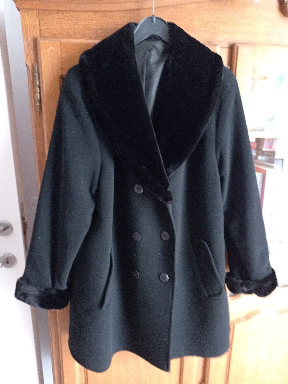 zwarte dames vest met kraag in imitatie bont, Ophalen, Maat 46/48 (XL) of groter