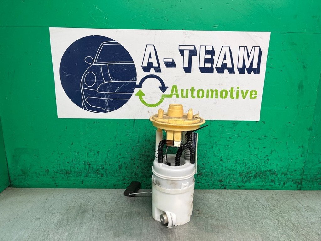 BRANDSTOFPOMP Mitsubishi Colt (Z2 / Z3) (|700468820|), Gebruikt, Info@mitsubishi-motors.de, MITSUBISHI, Mitsubishi