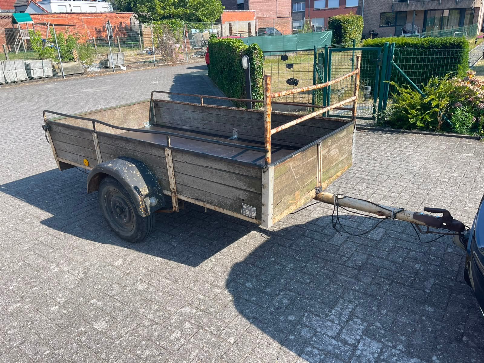 Aanhangwagen, Ophalen, Zo goed als nieuw