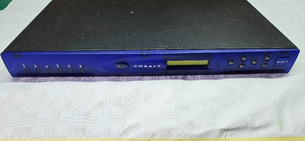 Sun Cobalt RAQ 3, Informatique & Logiciels, Serveurs, Enlèvement ou Envoi, 500 GB, Moins de 4 GB, Moins de 2 Ghz