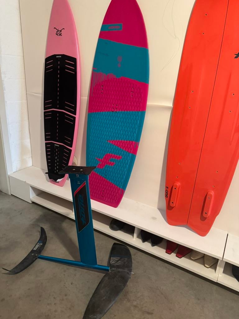 F-one kite foil board, Enlèvement, Utilisé