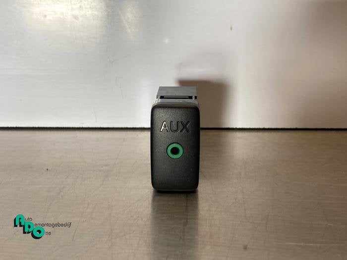Connexion USB d'un Subaru Justy (Justy 07-), Subaru, -, 3 mois de garantie, Utilisé
