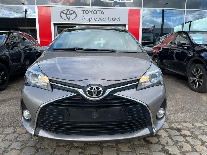 Toyota Yaris Dynamic, Auto's, Automaat, Euro 5, Zwart, Bruin