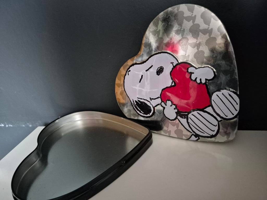Vintage snoopy doosje goede staat, Verzamelen, Stripfiguren, Ophalen of Verzenden, Snoopy