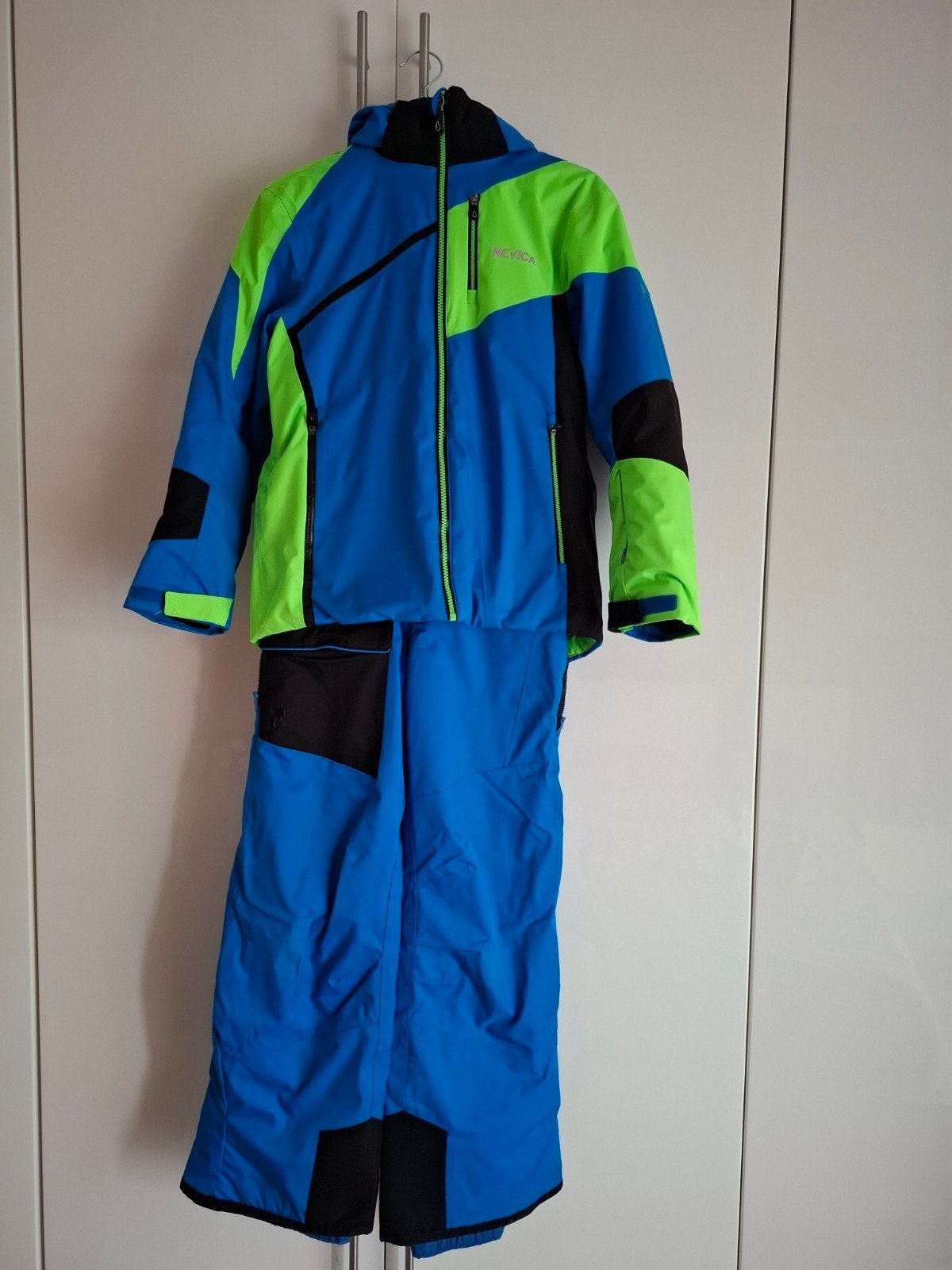 Skijas Nevica en bijhorende skibroek maat 158, Kinderen en Baby's, Kinderkleding | Maat 158, Gebruikt, Jongen of Meisje, Nevica