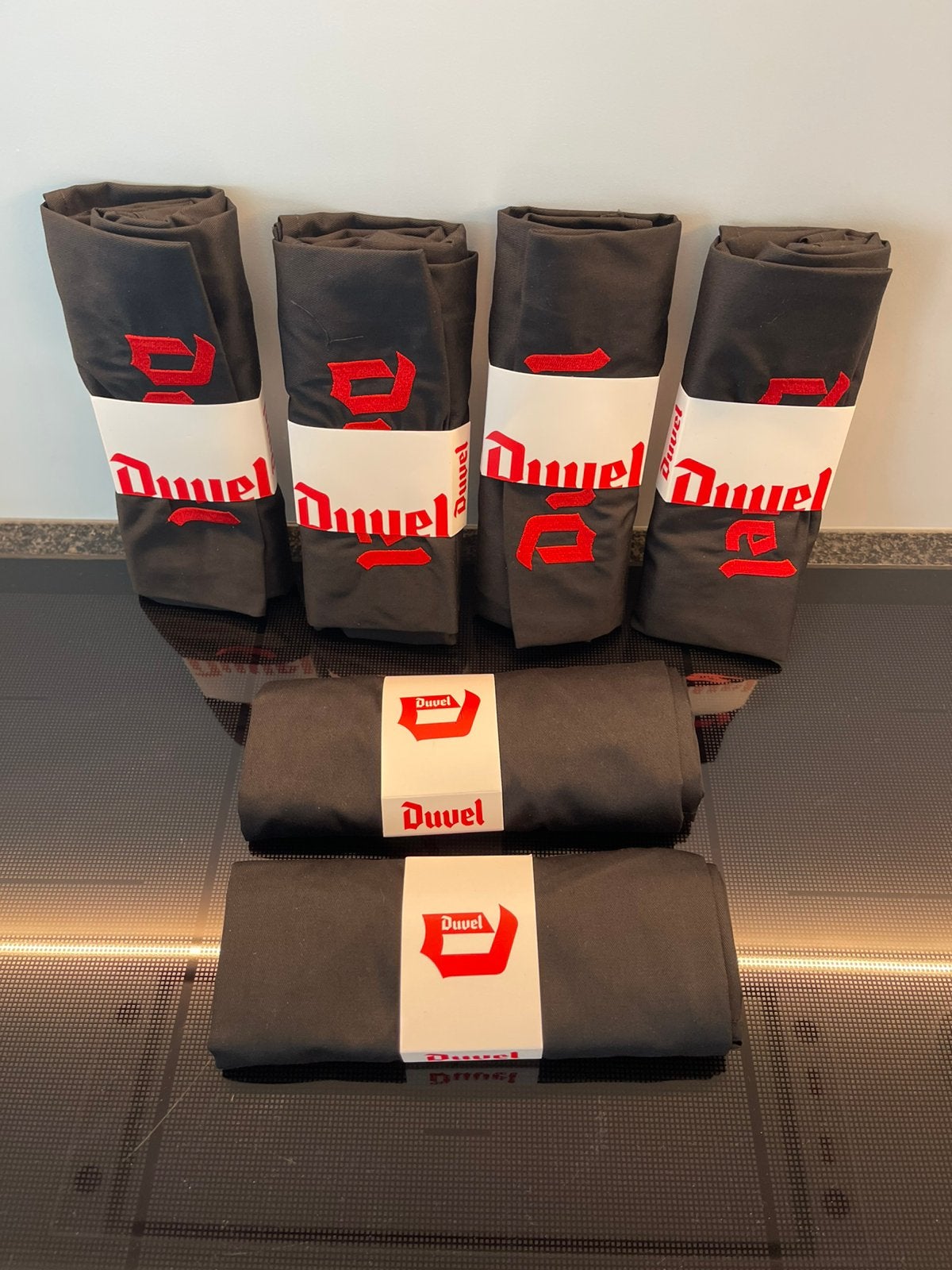 6 X Originele Duvel BBQ Keukenschorten Zwart Splinternieuw, Ophalen of Verzenden, Zo goed als nieuw