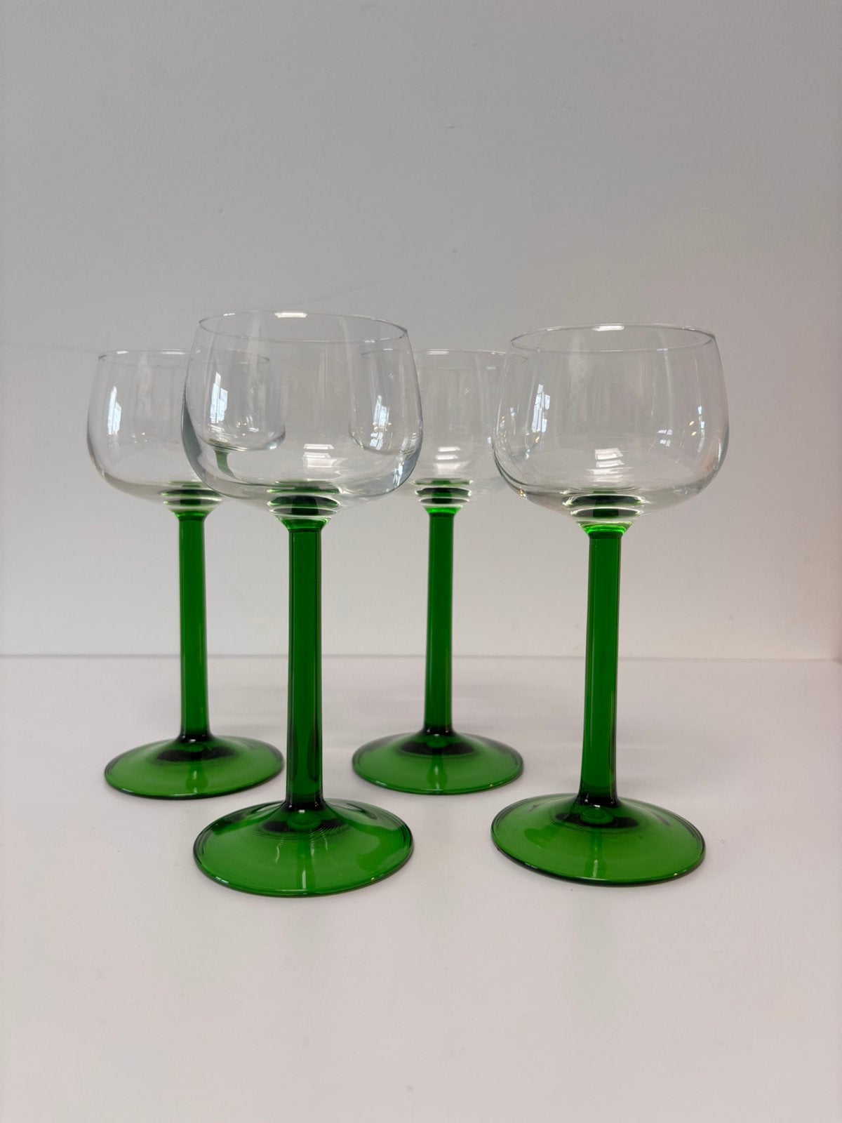 Set van 4 Luminarc-wijnglazen, Verzamelen, Ophalen, Zo goed als nieuw, Overige typen