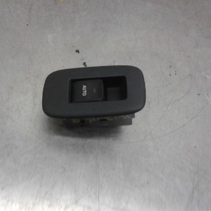 RAAMSCHAKELAAR Toyota Auris (E15) (01-2006/09-2012), Gebruikt, Toyota