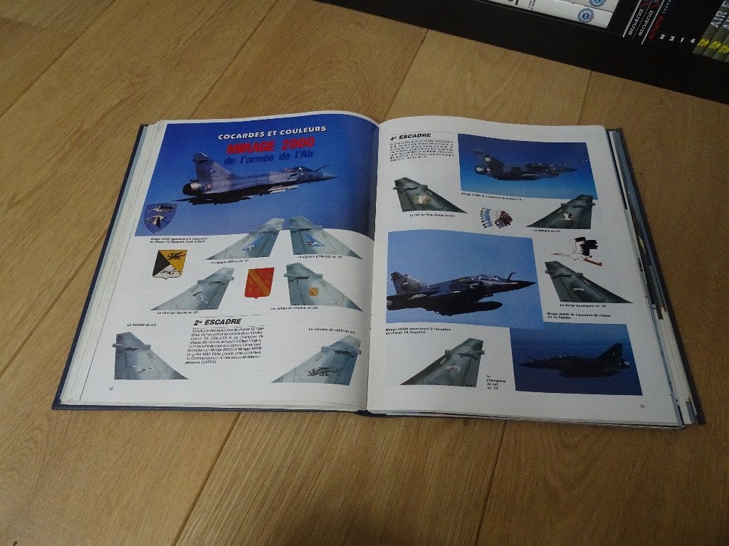 Lot magazine aviation Avions et pilotes Edition Atlas Urgent, Verzamelen, Luchtvaart en Vliegtuigspotten, Zo goed als nieuw, Boek of Tijdschrift