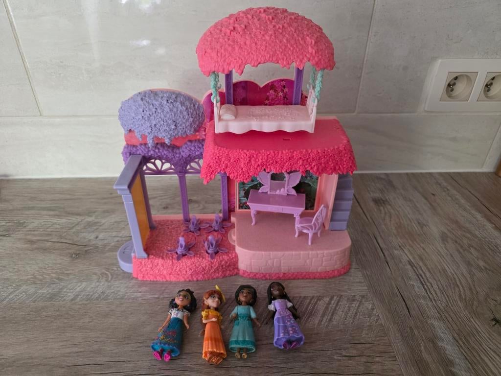Jeu Encanto Isabella, Enfants & Bébés, Jouets | Poupées, Enlèvement
