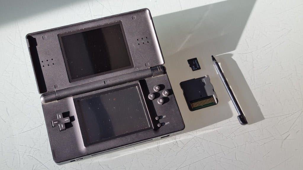 Nintendo DS - consoles + softs + accessoires, Consoles de jeu & Jeux vidéo, Enlèvement ou Envoi, 1 joueur, À partir de 7 ans, Comme neuf