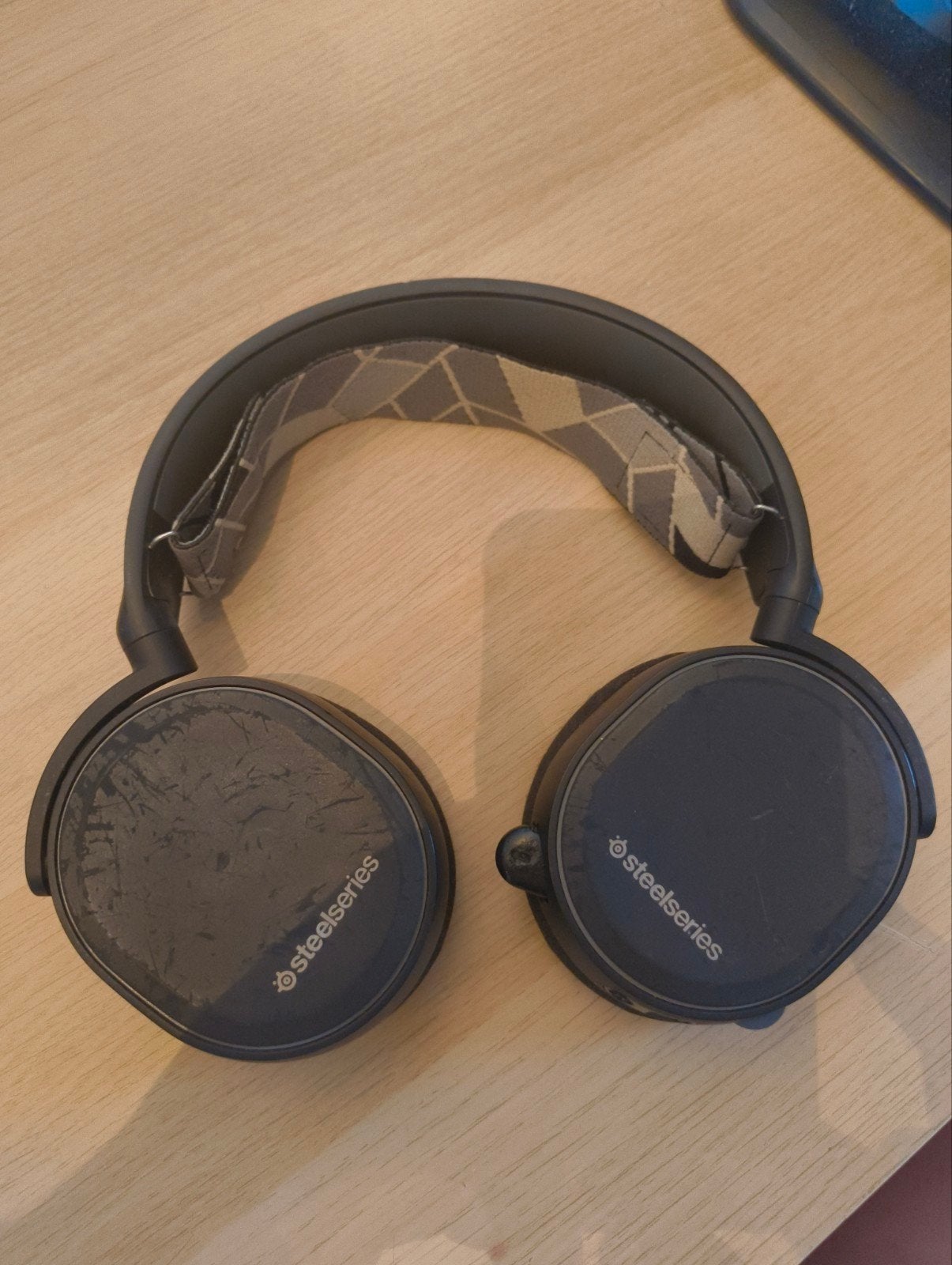 Série Steelseries Arctis 3 2017, TV, Hi-fi & Vidéo, Casques audio, Enlèvement ou Envoi, Noir, Utilisé, Steelseries