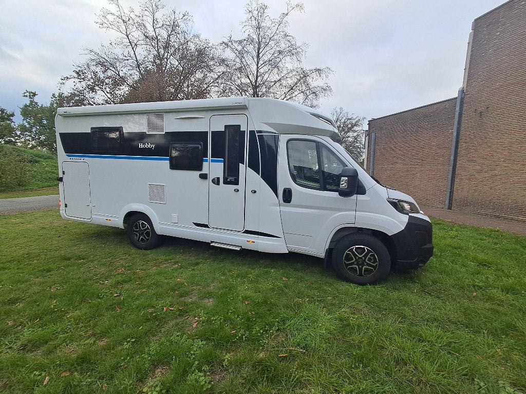 Hobby Ontour C 700 GQ Automaat – 2025 – 8.318 km, Automaat, Hobby, 6 tot 7 meter, Bedrijf