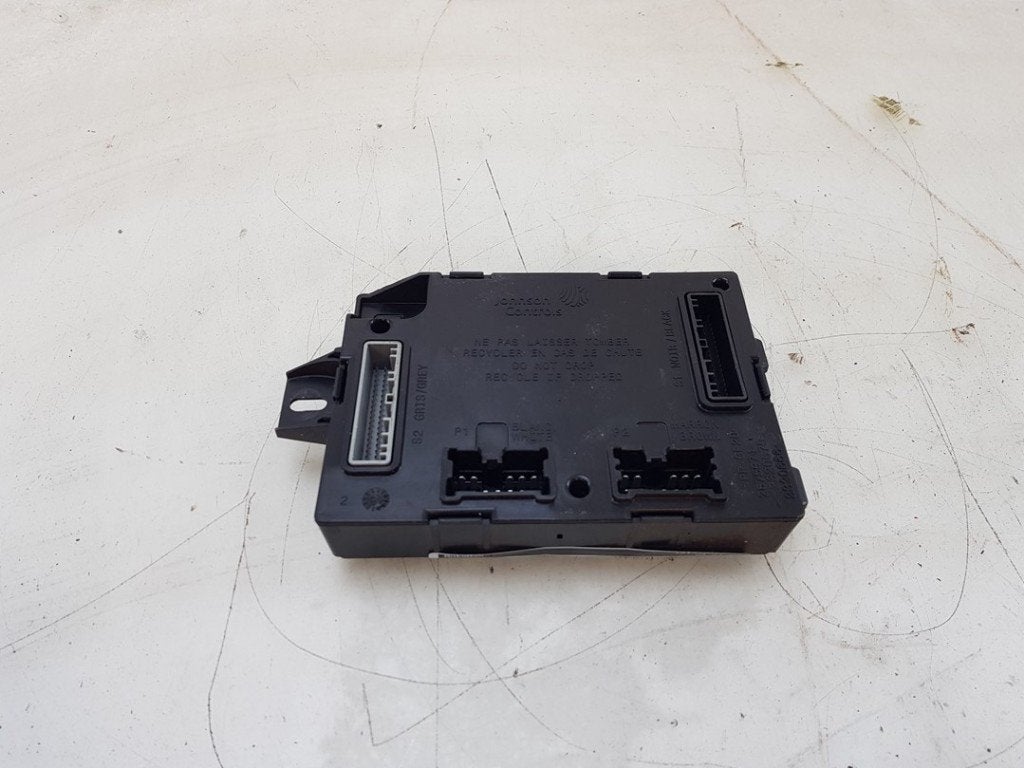 COMPUTER BODY CONTROL Renault Twingo III (AH) (01-2014/-), Gebruikt, Renault