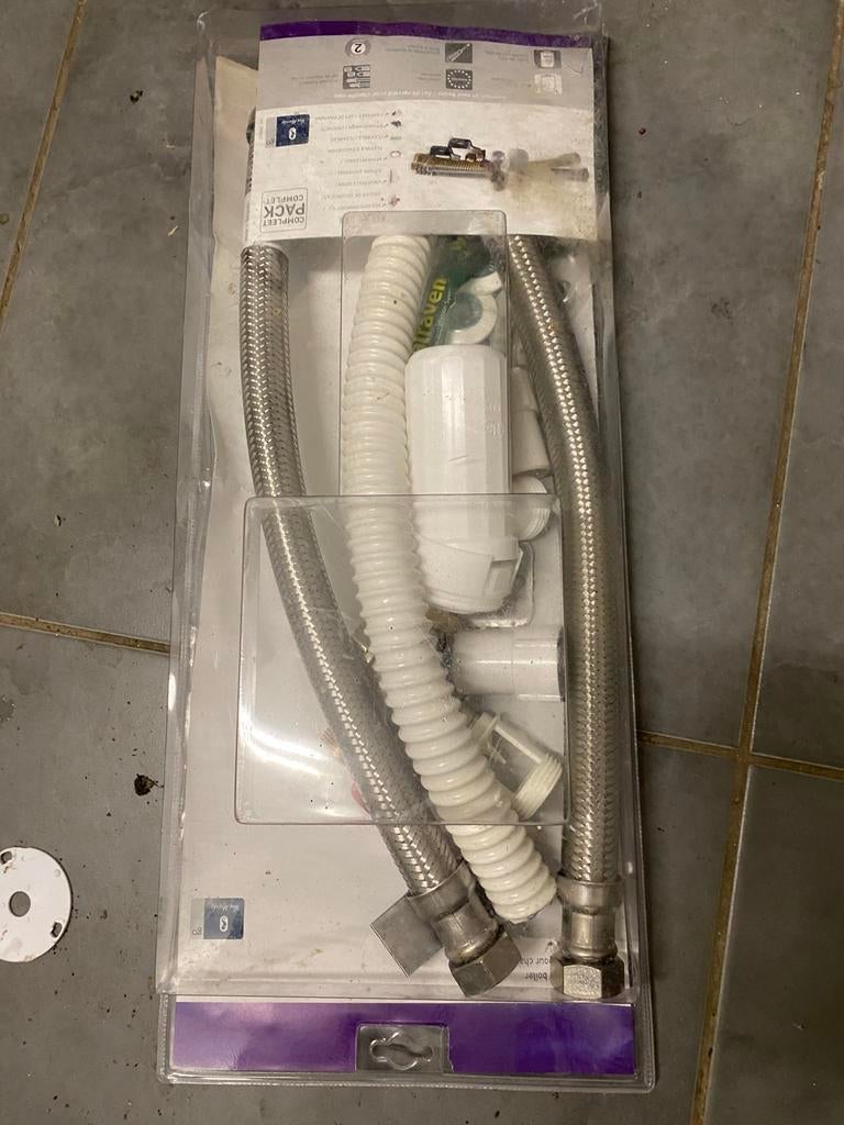 Aansluitset voor waterverwarmer, Doe-het-zelf en Bouw, Ophalen, Zo goed als nieuw, Geiser
