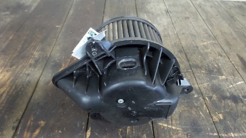 VENTILATEUR RADIATEUR MOTEUR Peugeot 406 Break (8E / F), Kontakt-peugeot@peugeot.com, Utilisé, Peugeot Deutschland GmbH, Bahnhofsplatz
65423  Rüsselsheim, DE